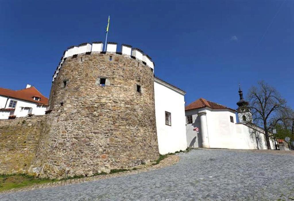 Apartmany Pod Putimskou Branou Písek Exterior foto